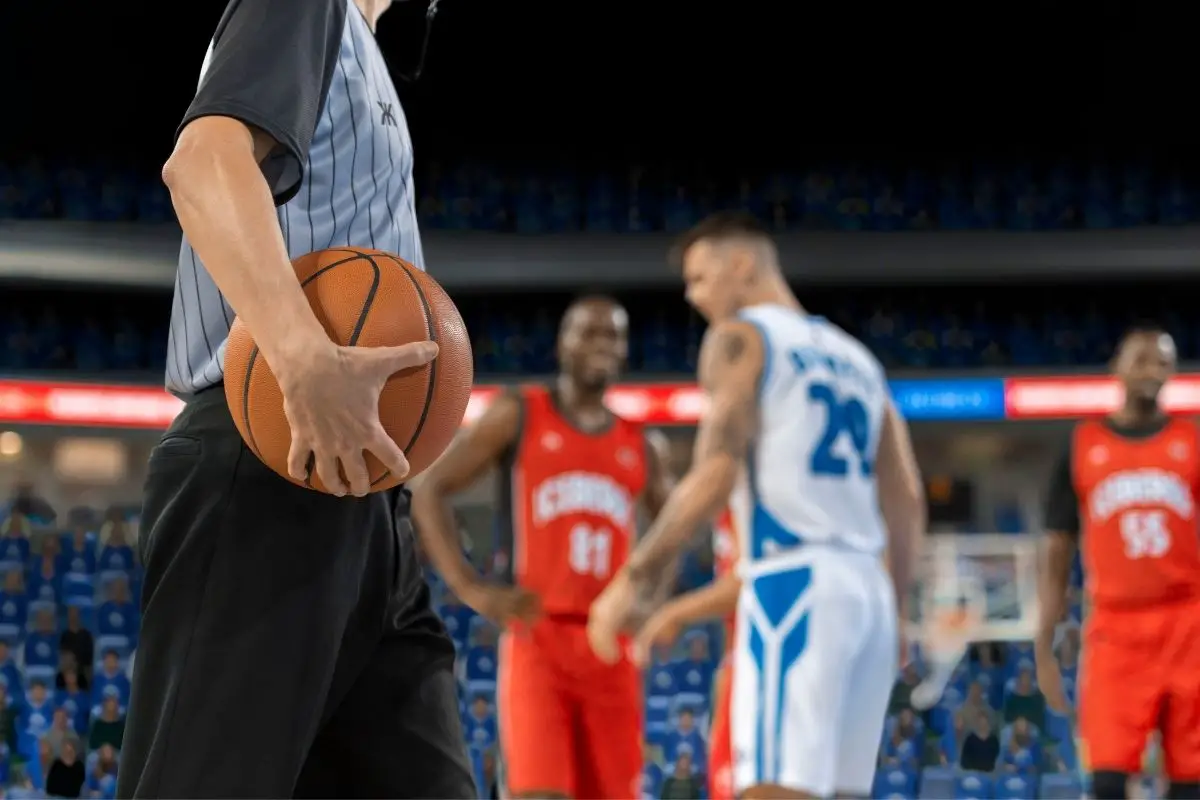 How to Become an NBA Referee in 9 Steps