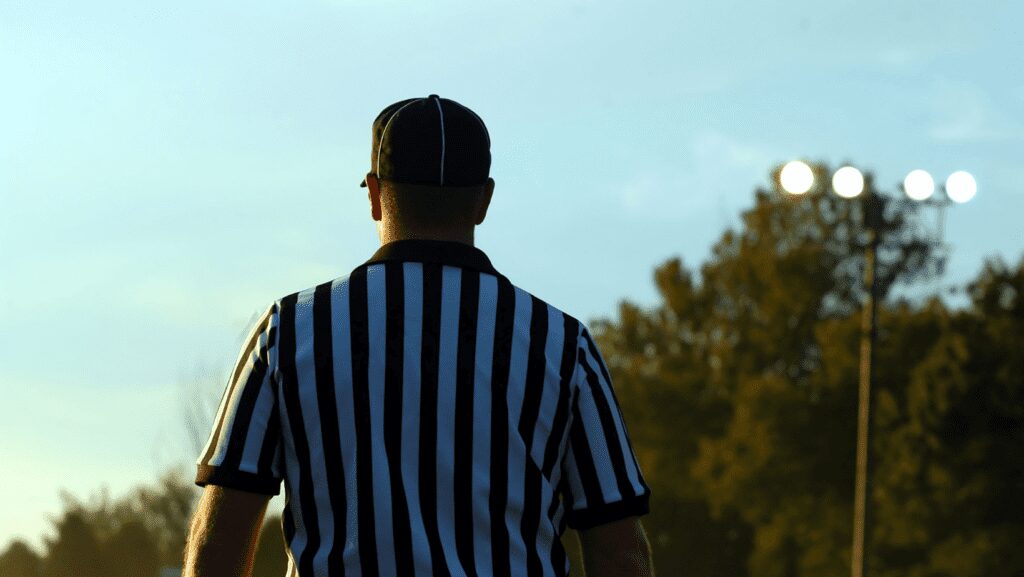 referee